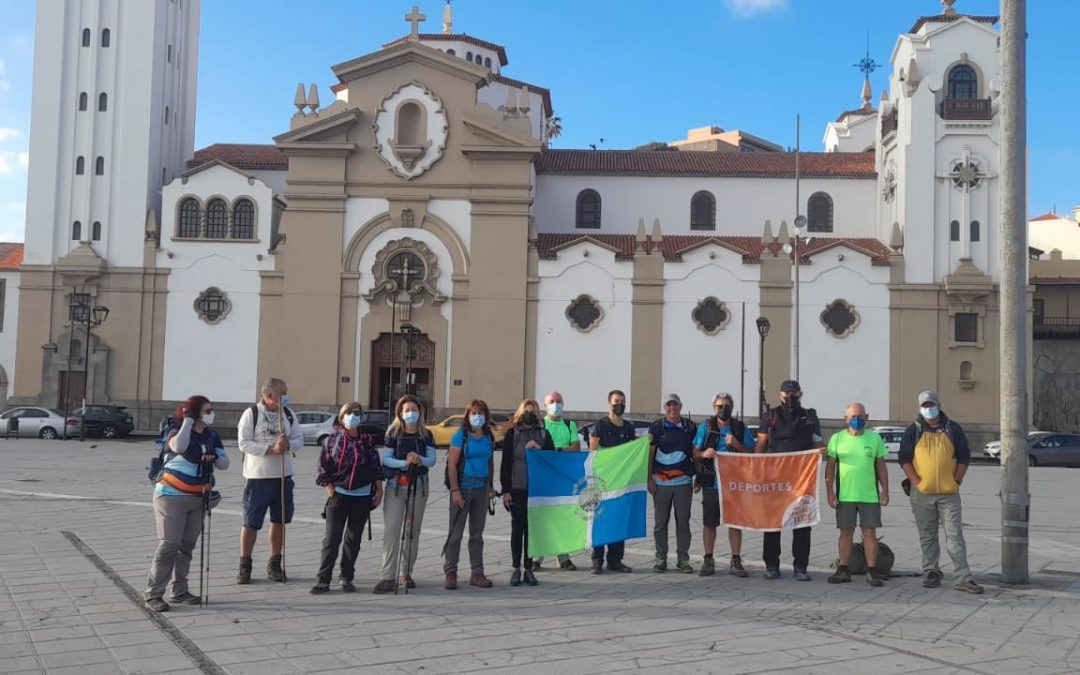 Senderistas La Cruz De Candelaria a Fasnia por el Camino Viejo