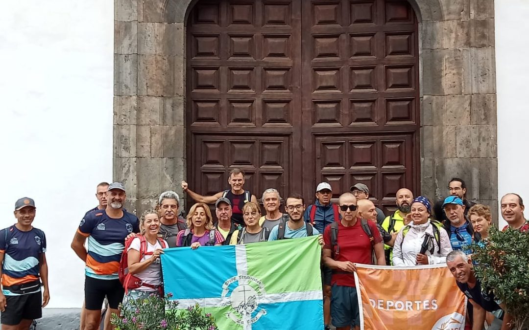 Senderistas La Cruz por Santa Ana de Garachico a Tamaimo