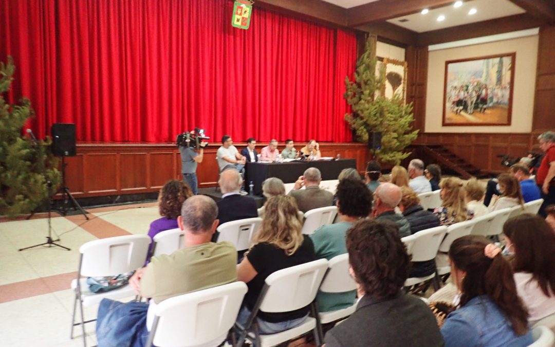 Debate sobre el PRUG del Teide en el Liceo Taoro de La Orotava