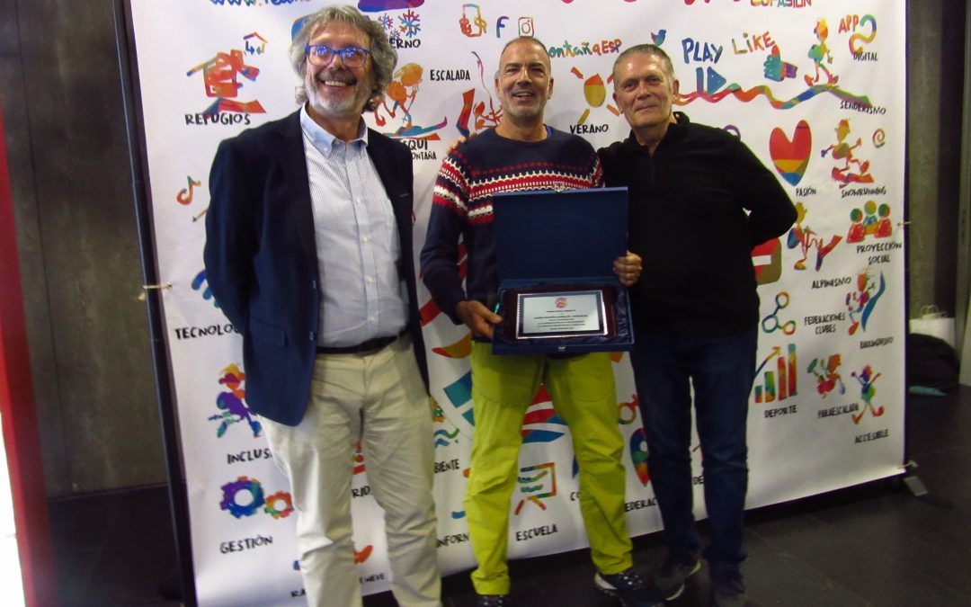 Premio Medio Ambiente FEDME 2022 a D. Javier Martin Carbajal